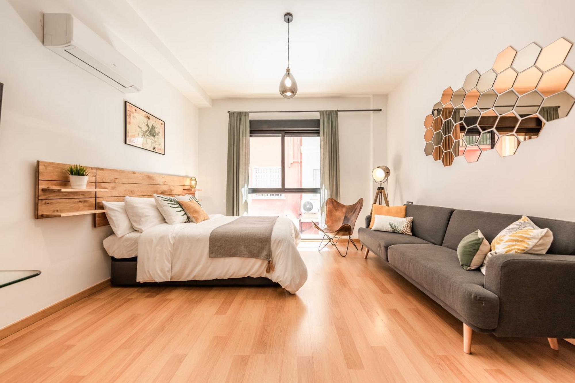 Industrial Studio In The City Center By Rems Malaga Luaran gambar