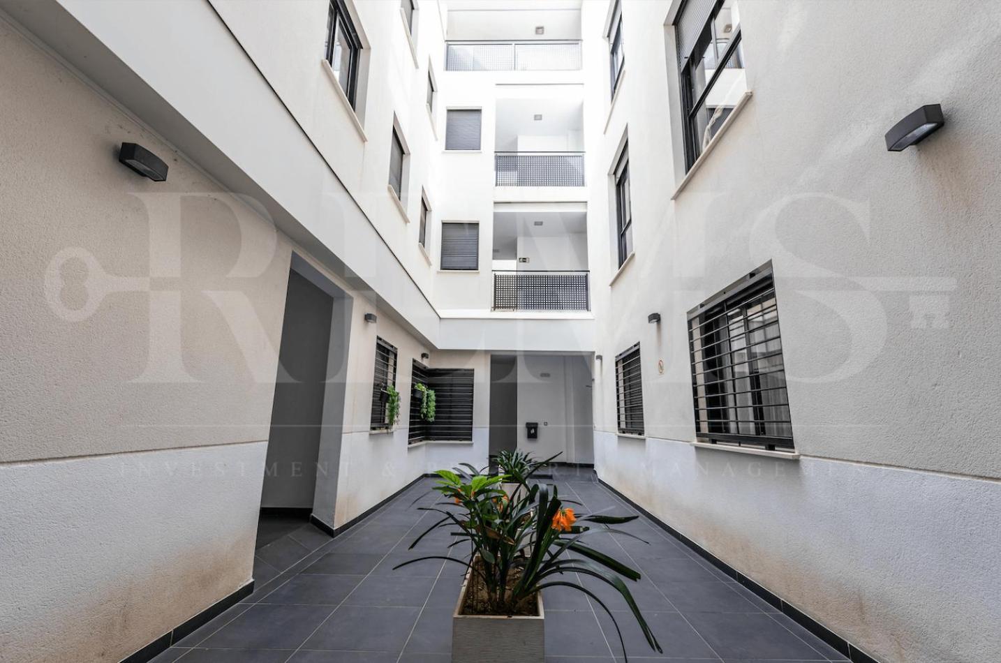 Industrial Studio In The City Center By Rems Malaga Luaran gambar